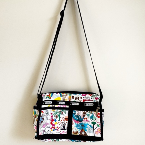 NWOT LeSportsac Multicolor aloha cute Graphic Crossbody Bag - Picture 6 of 7